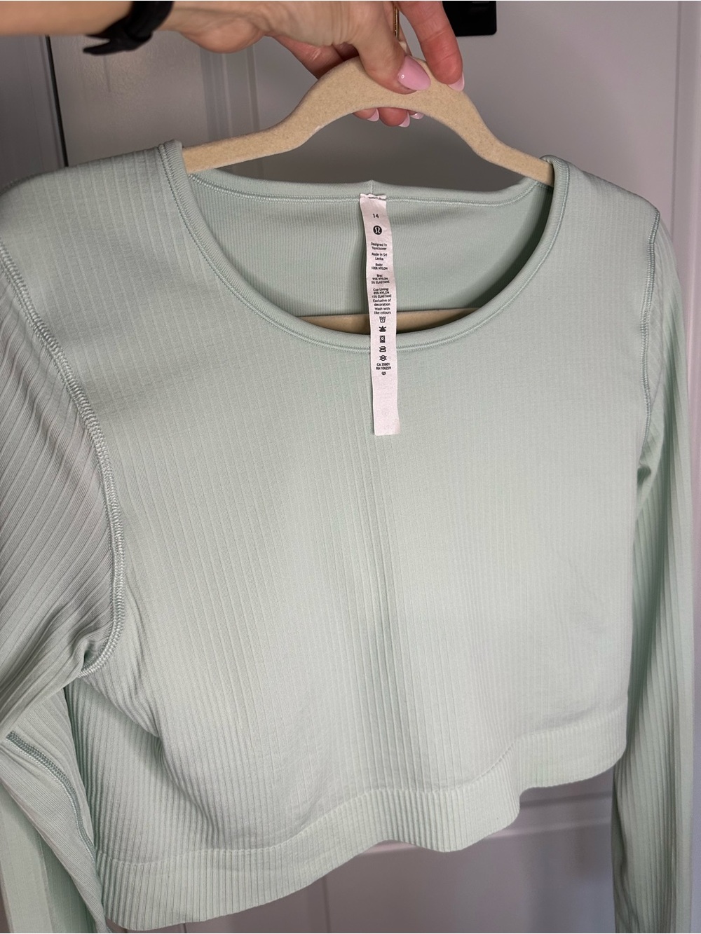 Lululemon Long Sleeve Ribbed Crop Top - Size 14
